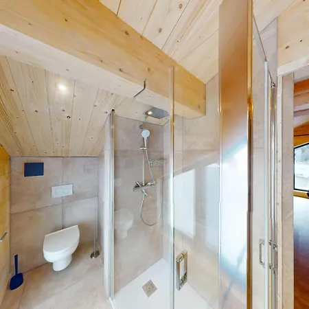 Folie Chalet