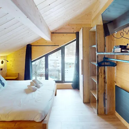 Folie Chalet *